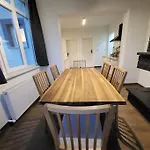 Hills Hideaway Apartamento